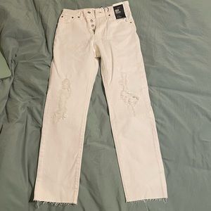 Levis 501 Original- ✨NWT✨- Cream- 24